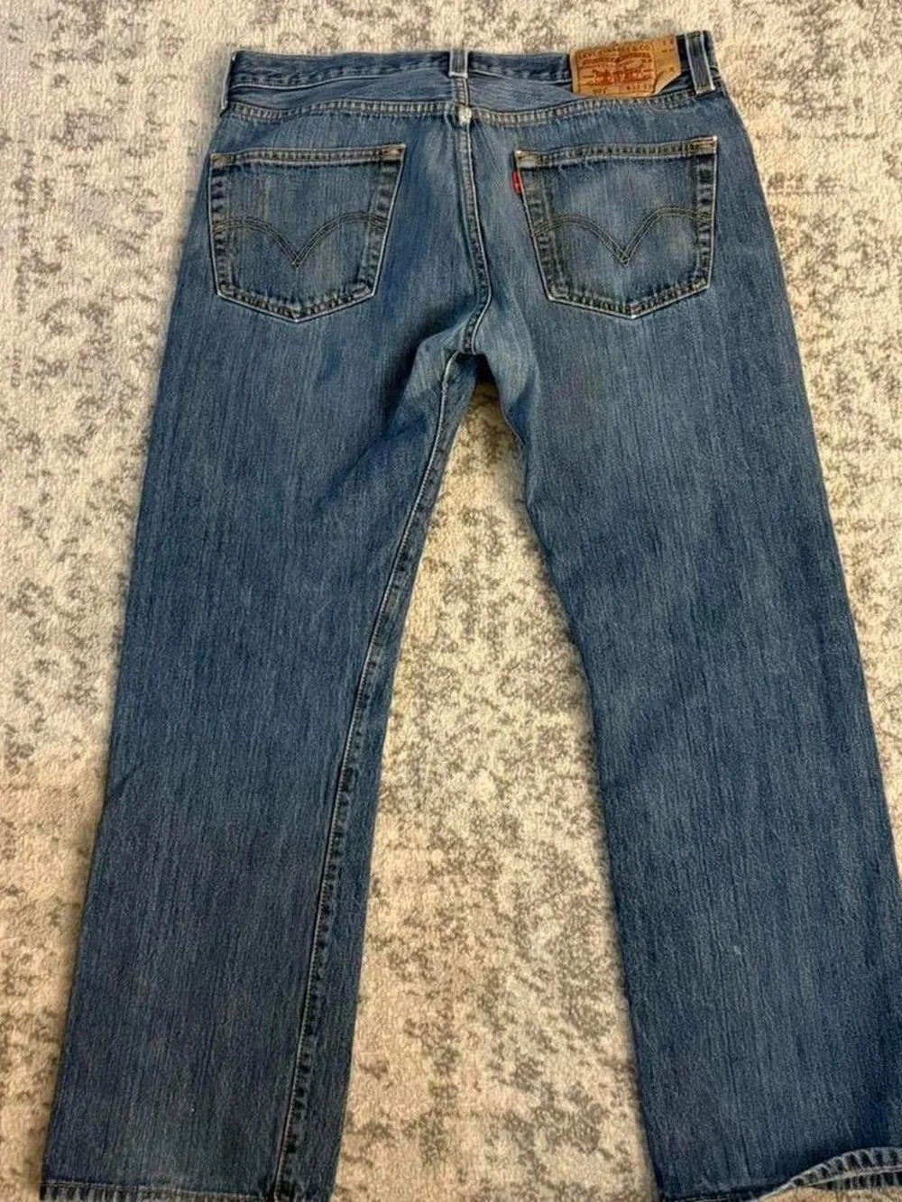 Levi's 501 blue denim straight button fly jeans size 34/30